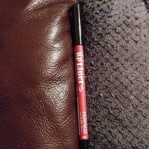 220 lip liner farmasi